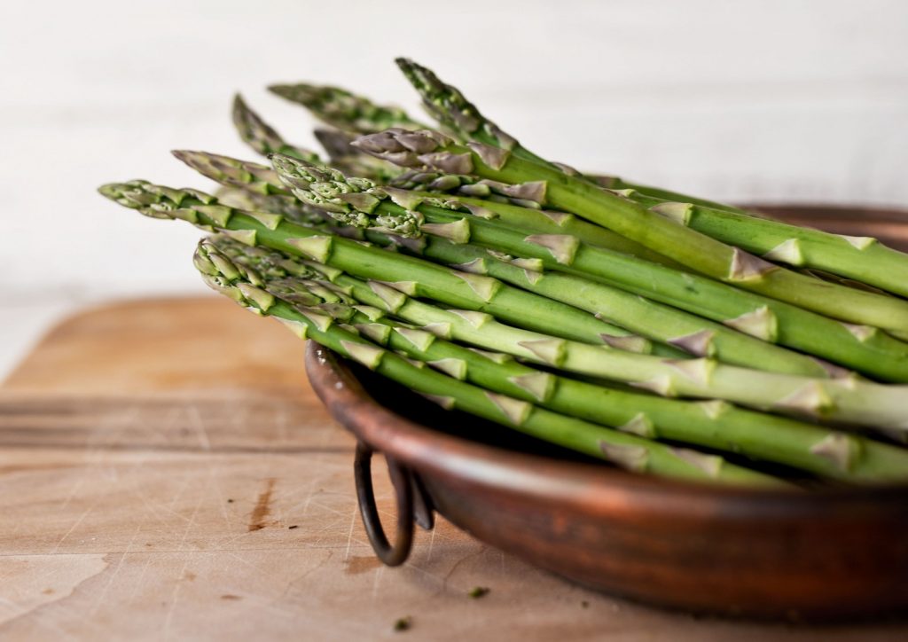 Asparagus is a source of inulin