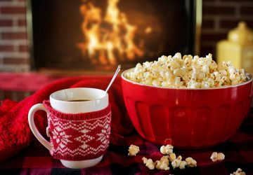 Christmas movie marathon - popcorn