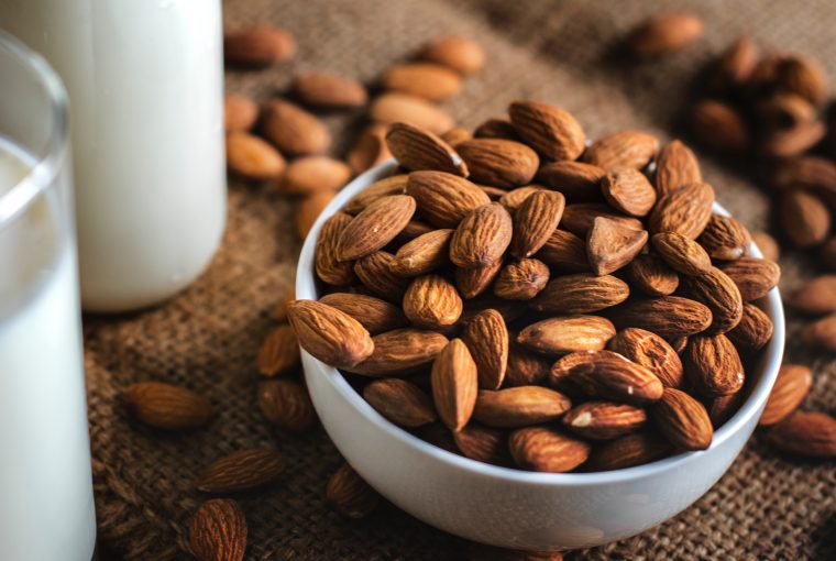 7 reasons almonds are healthy