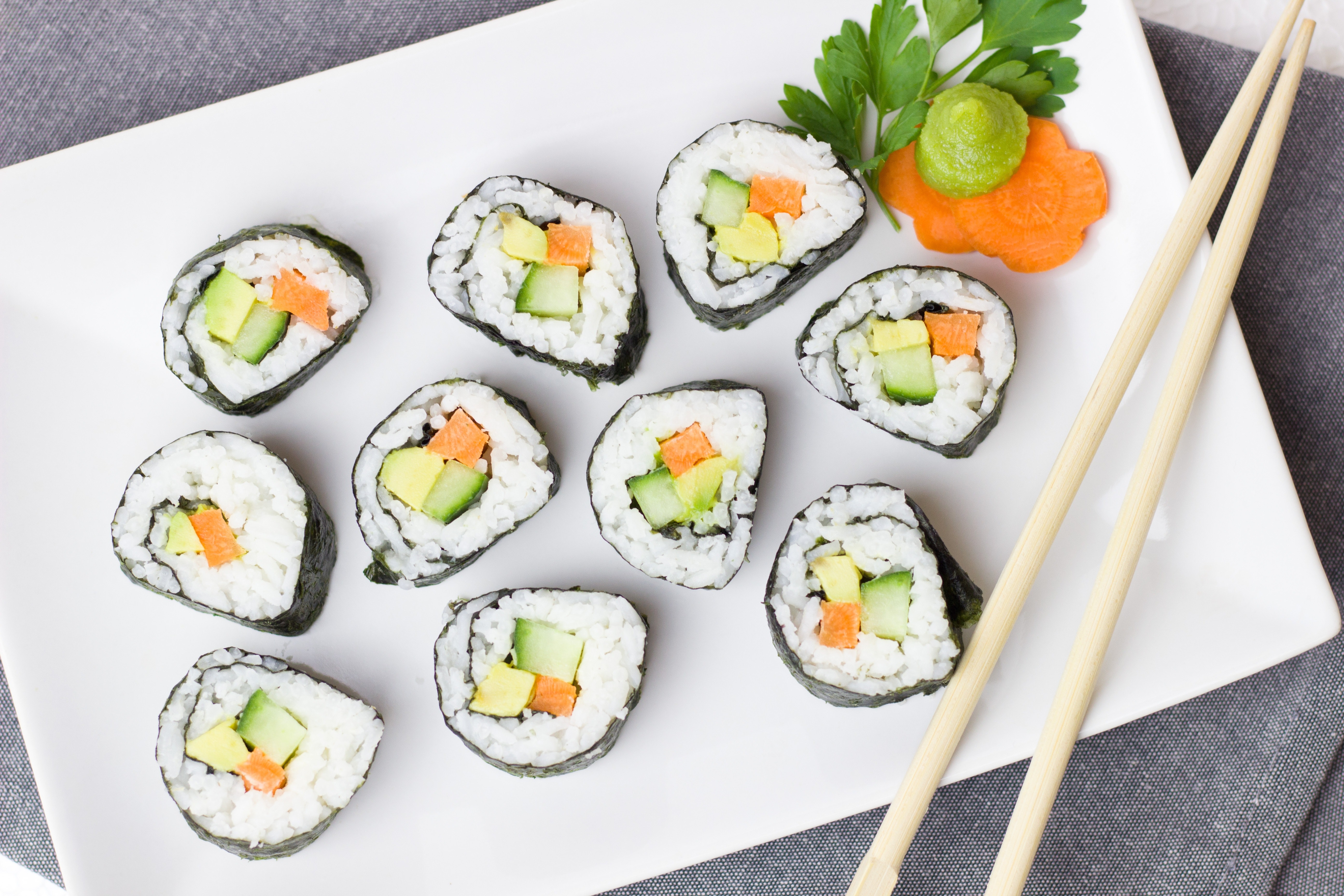 sushi can be a delicious vegan food