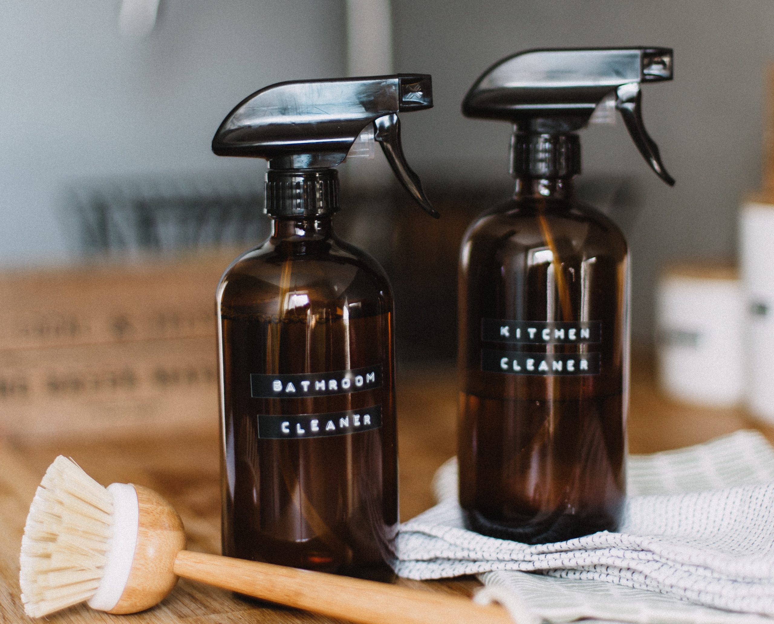 eco-friendly homemade kitchen and bathroom cleaners