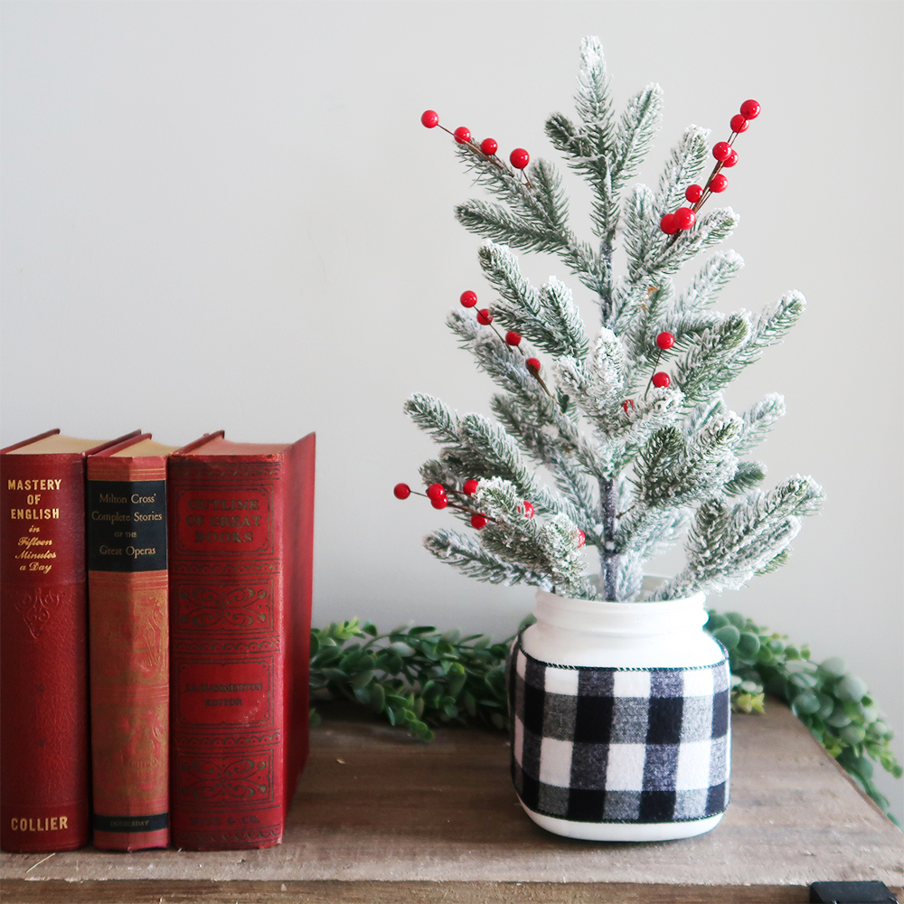 DIY Mason Jar Christmas Tree