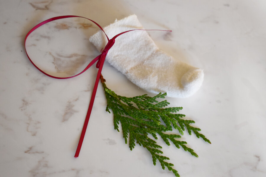 DIY Christmas Sock Ornament Decoration